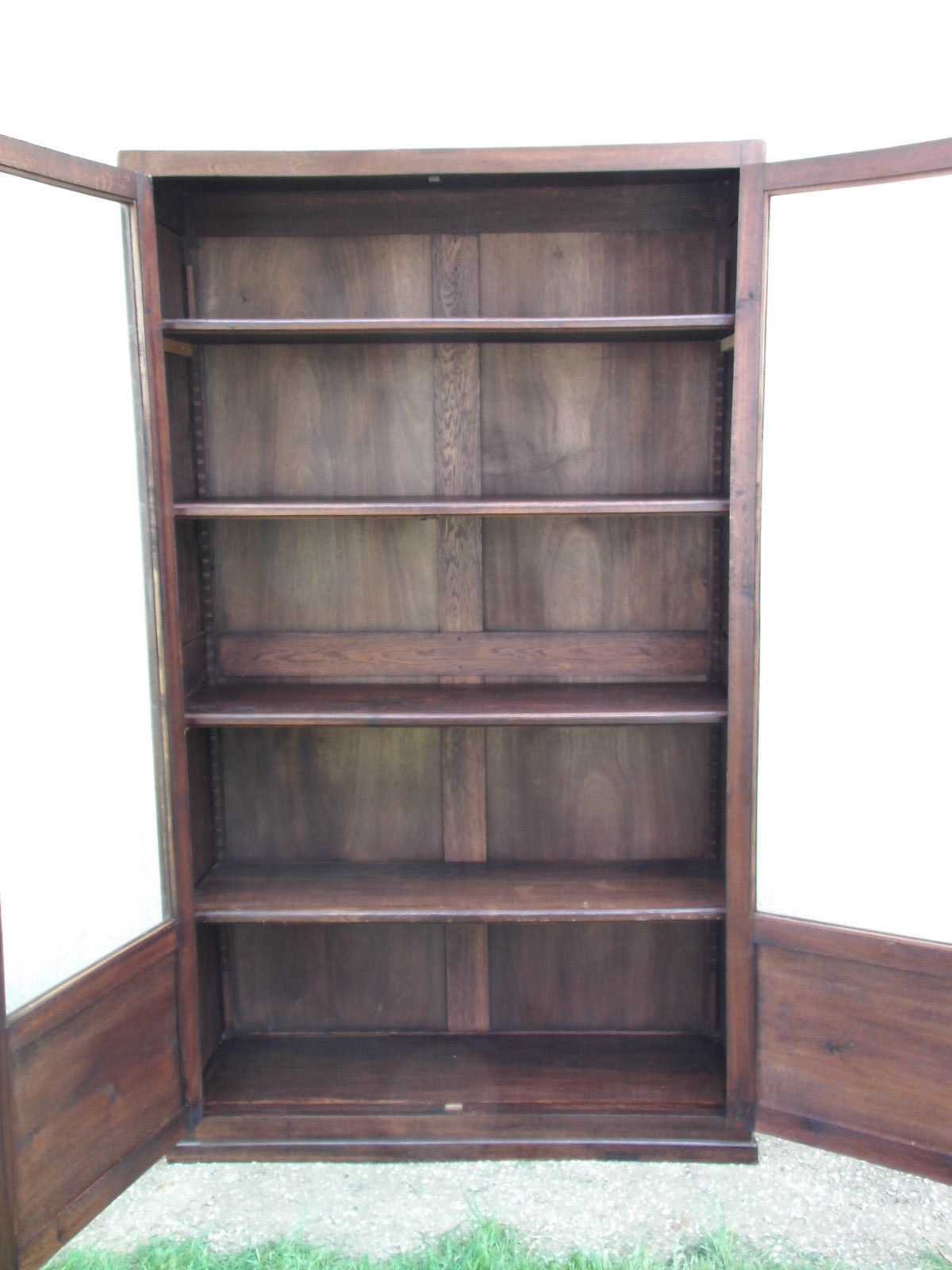 Bibliothèque vitrine