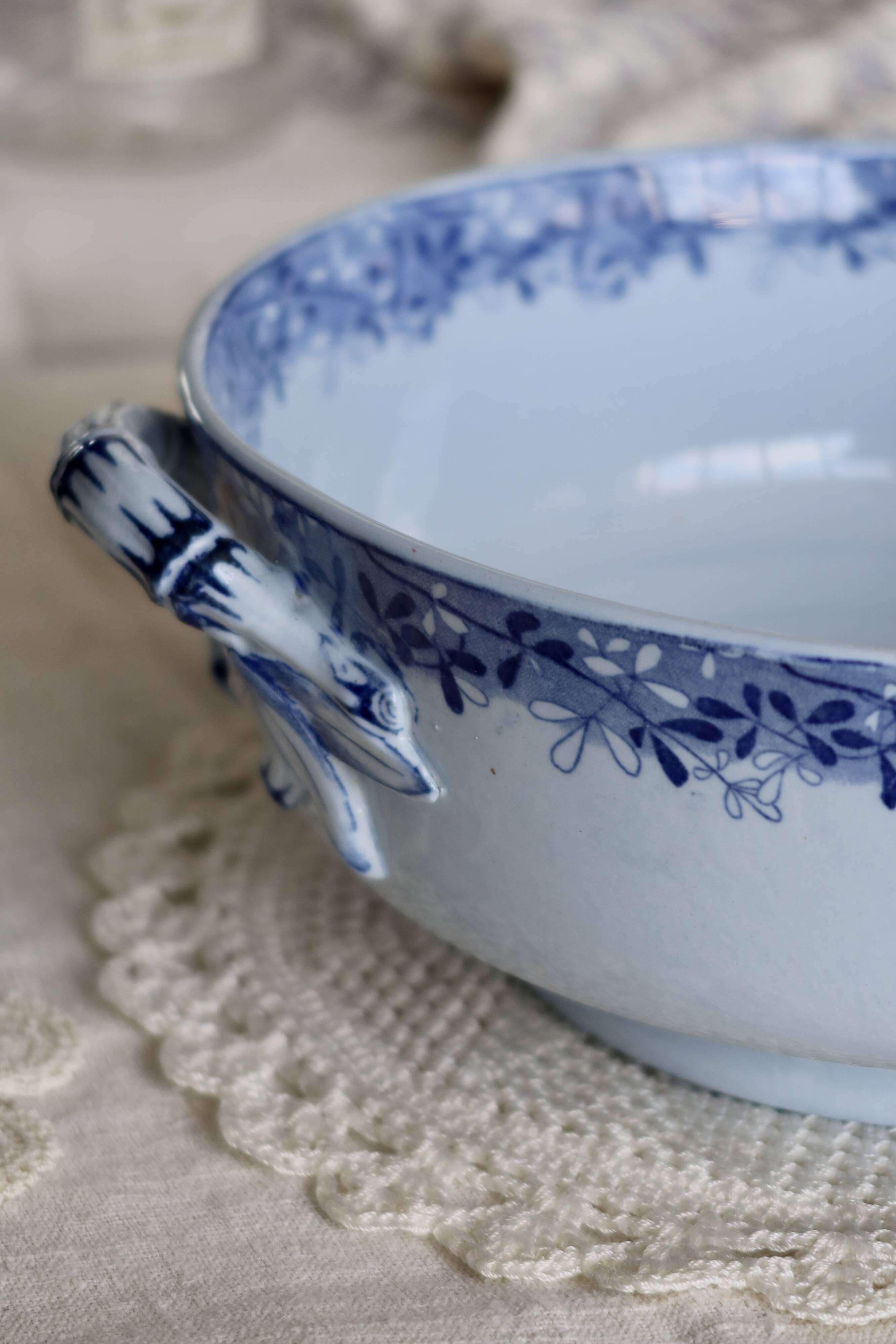 Antique U&C Sarreguemines earthenware salad bowl - Mimosa model