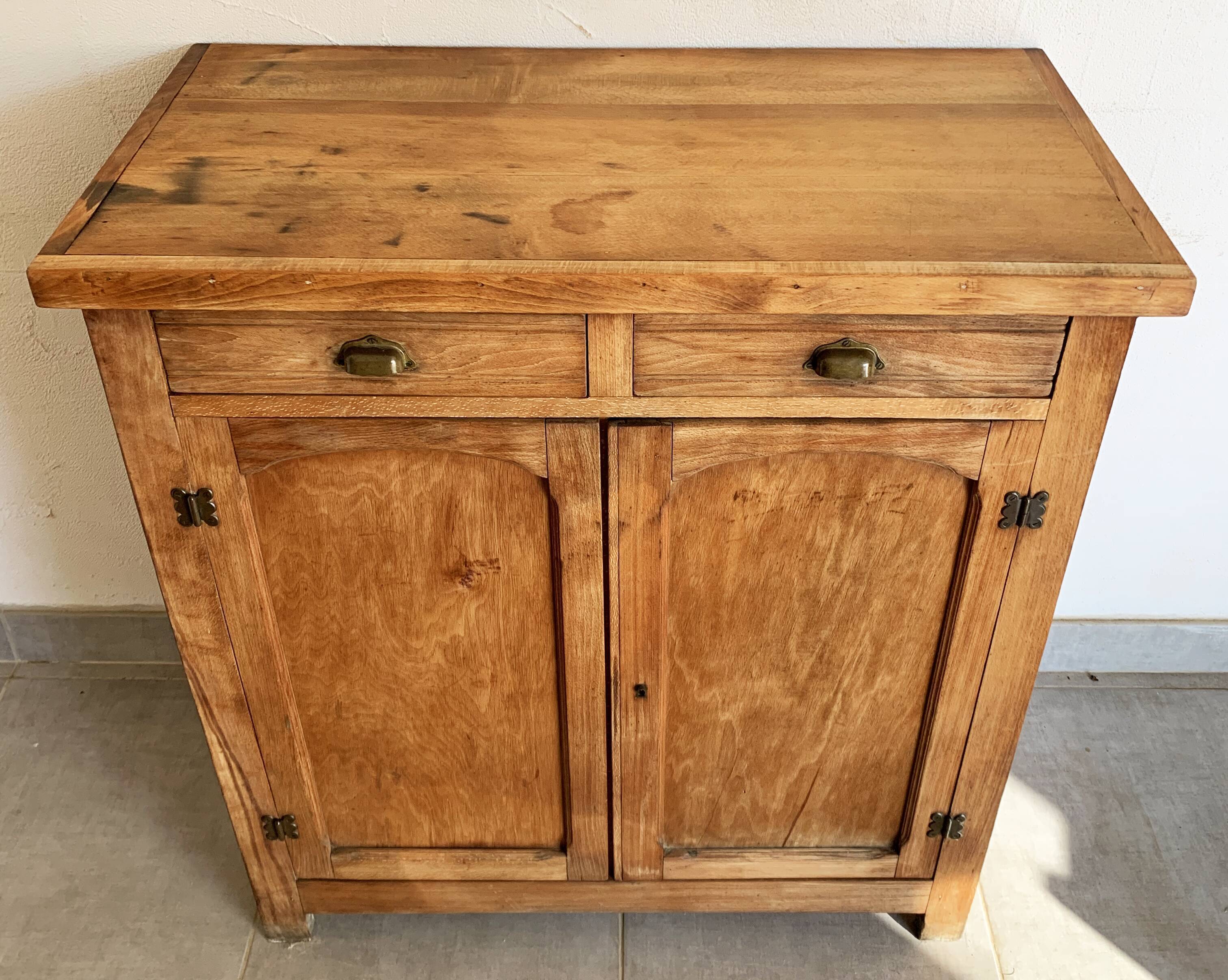 Vintage Parisian buffet in solid oak from the 60s
