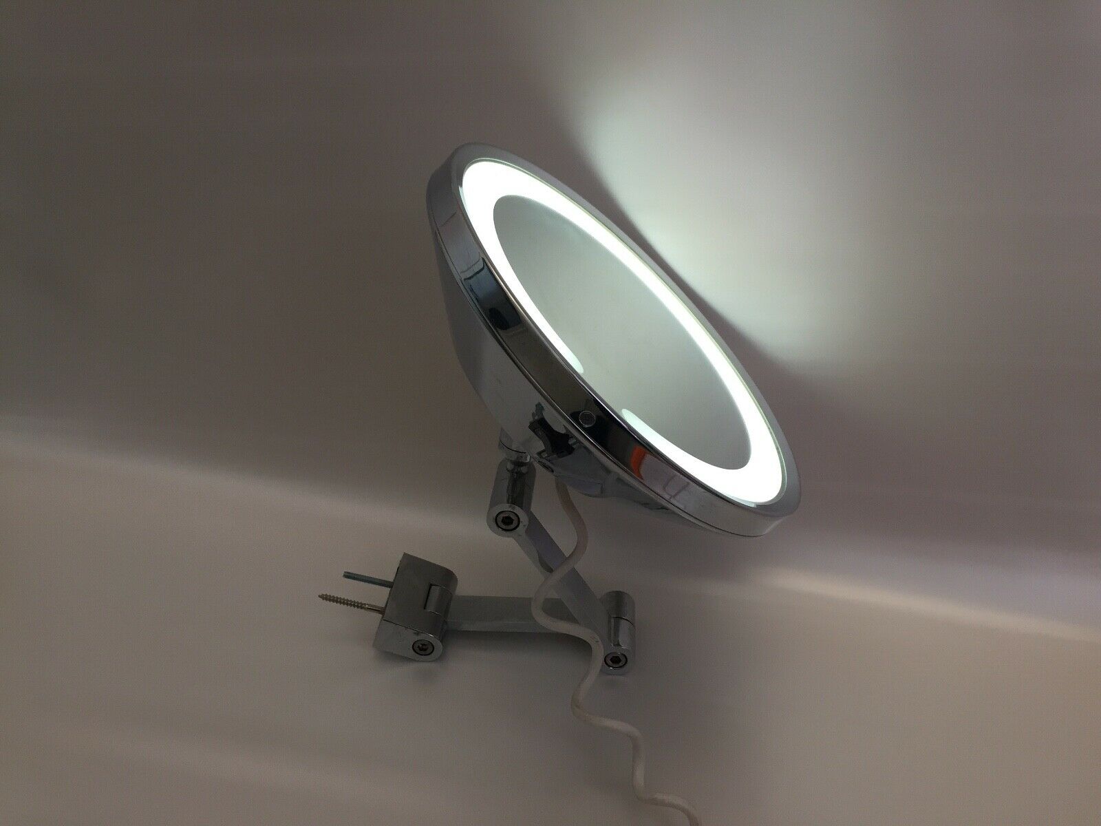 Mirror magnifying by Keuco design model rare - mirror Keuco 1980-1970