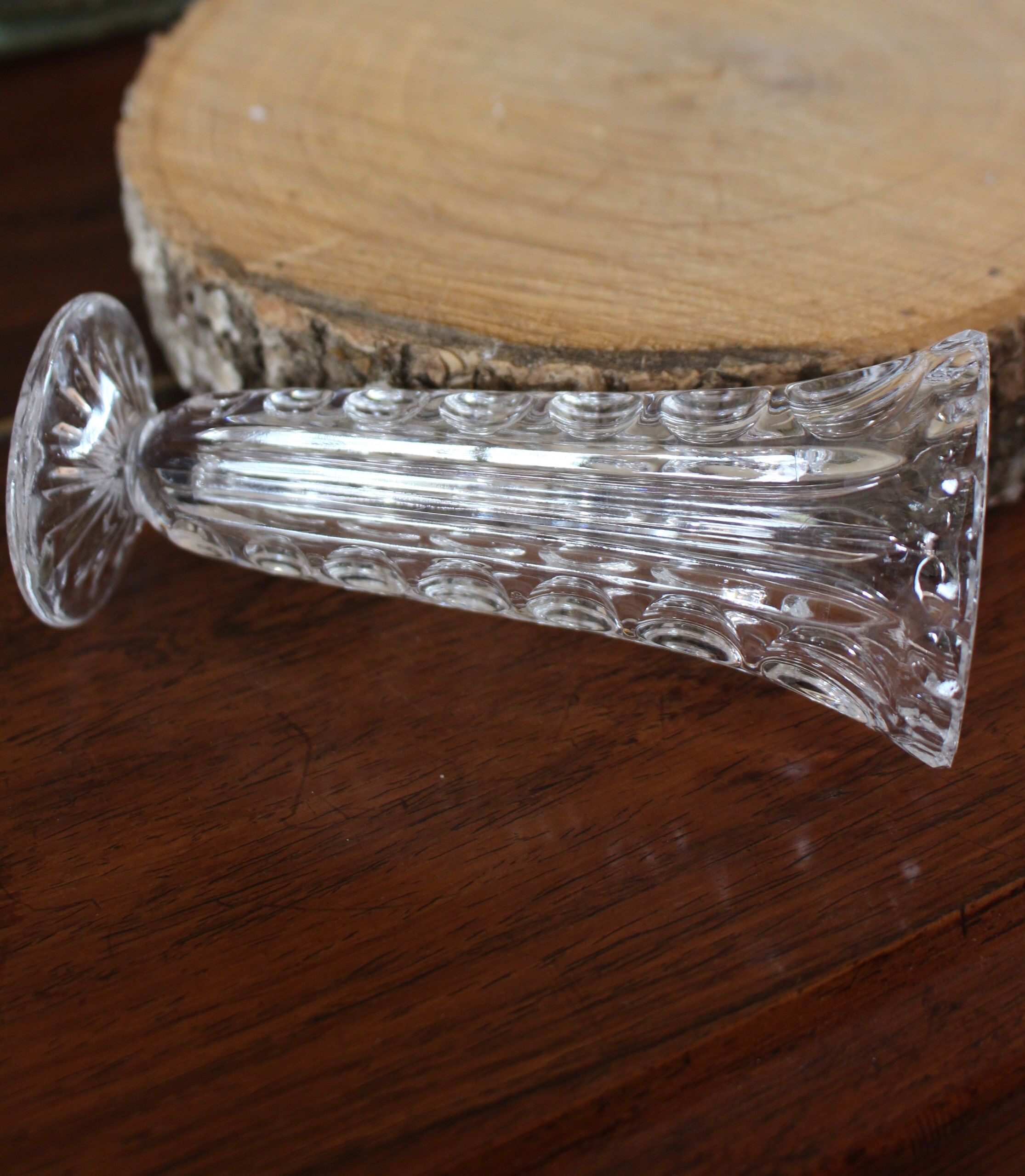 Vase verre ciselé transparent soliflore sur pied