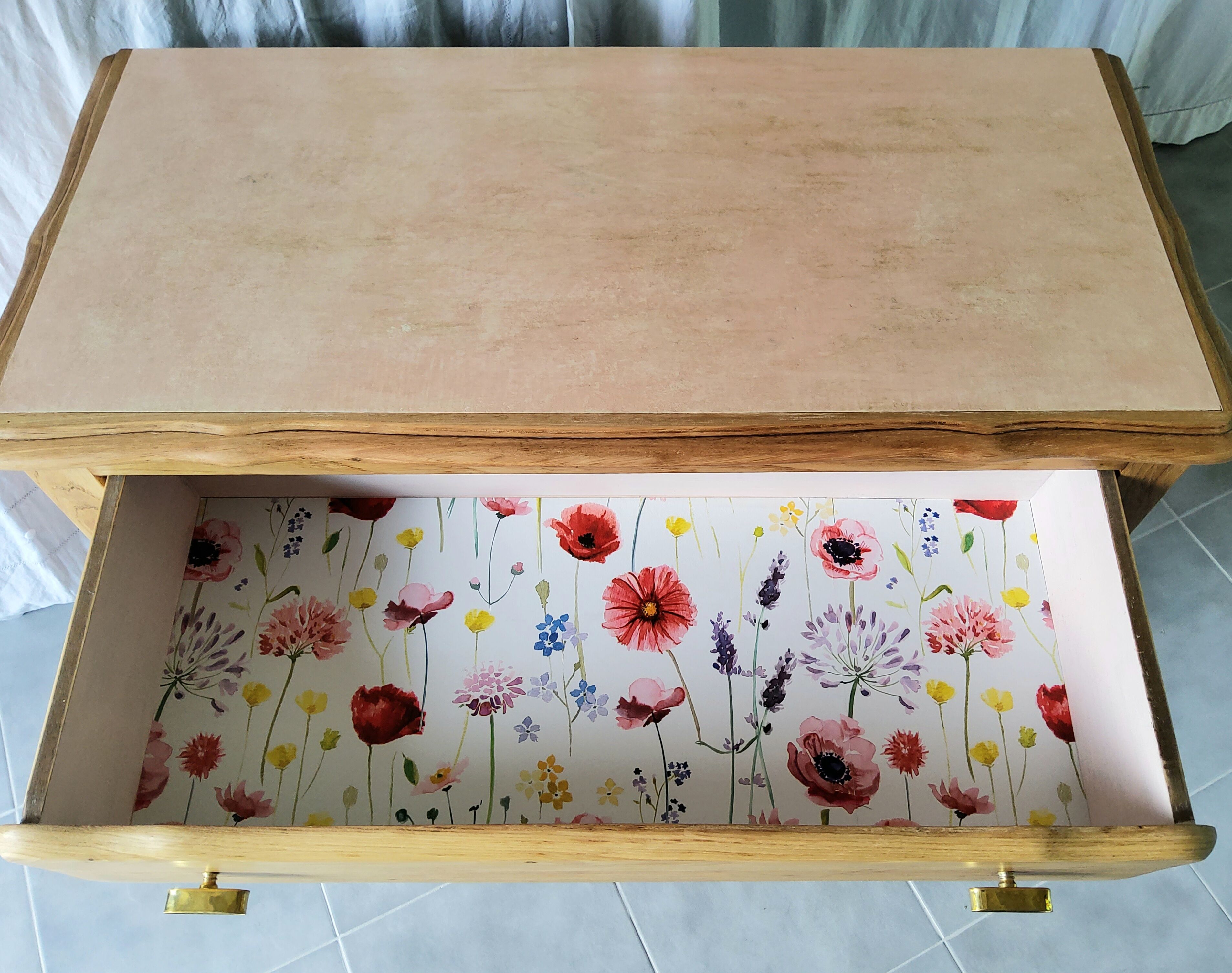 Vintage chest of drawers