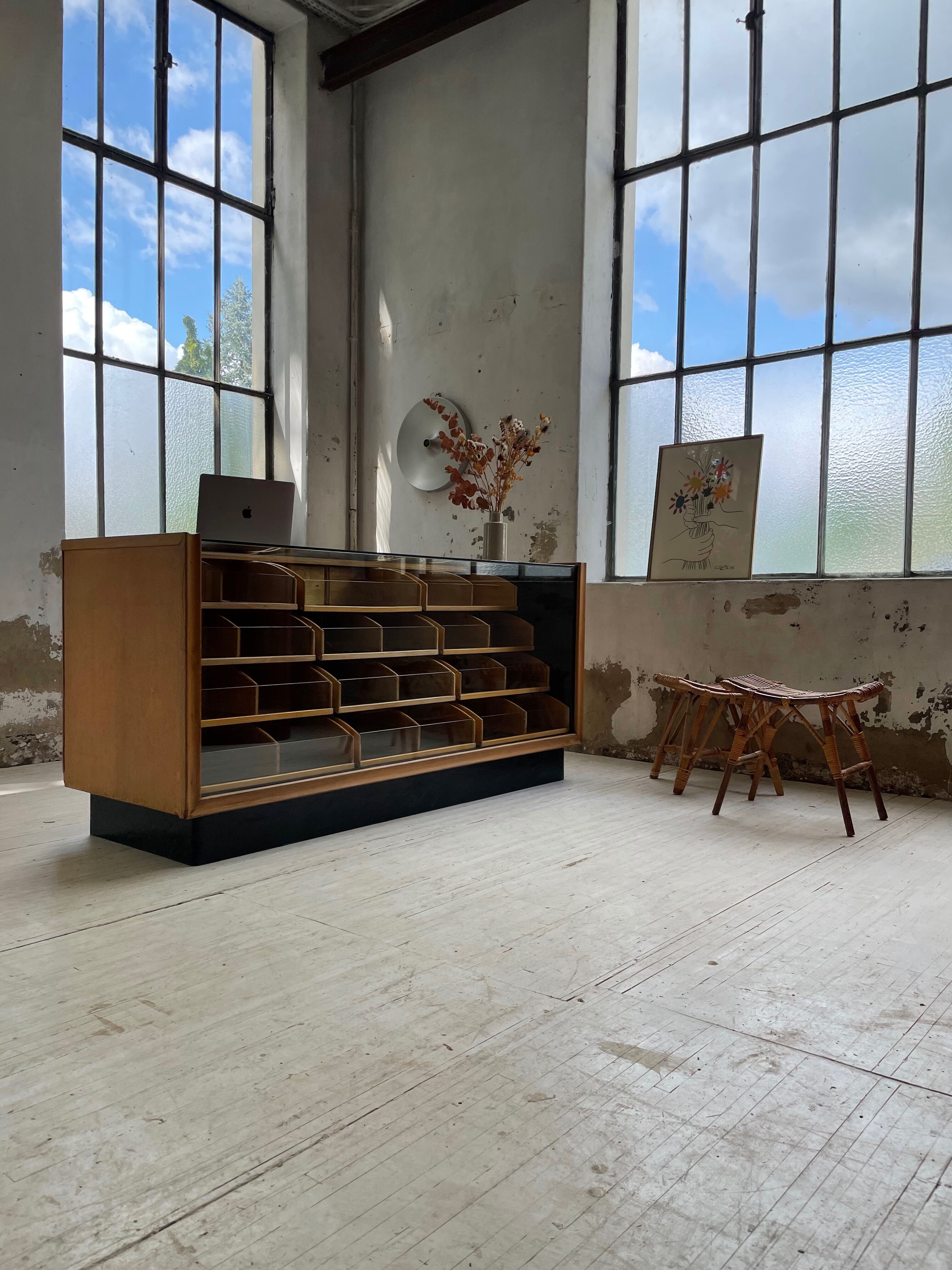 Glass trading post 50s