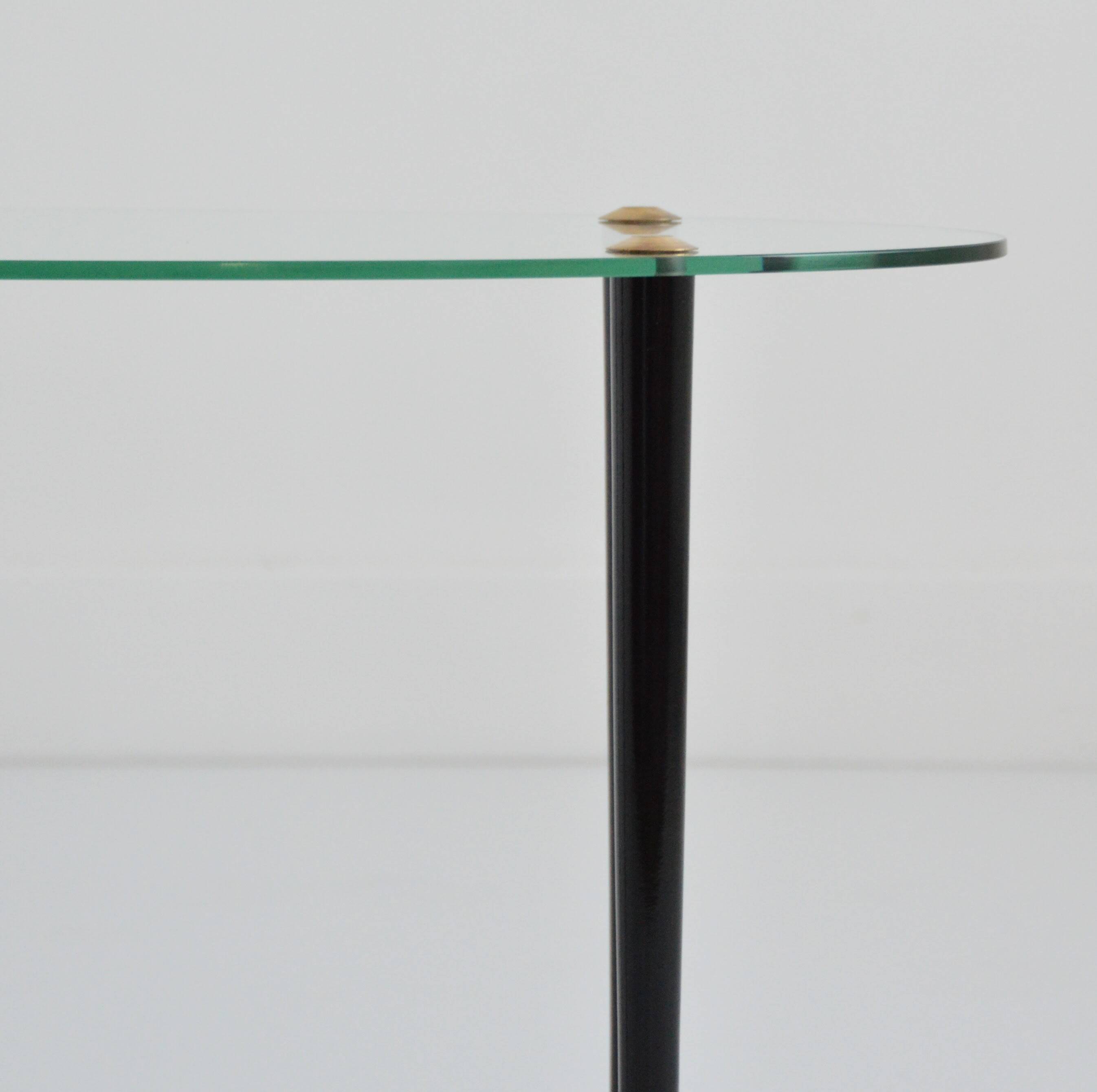 Coffee table / Oval side table vintage 1950s