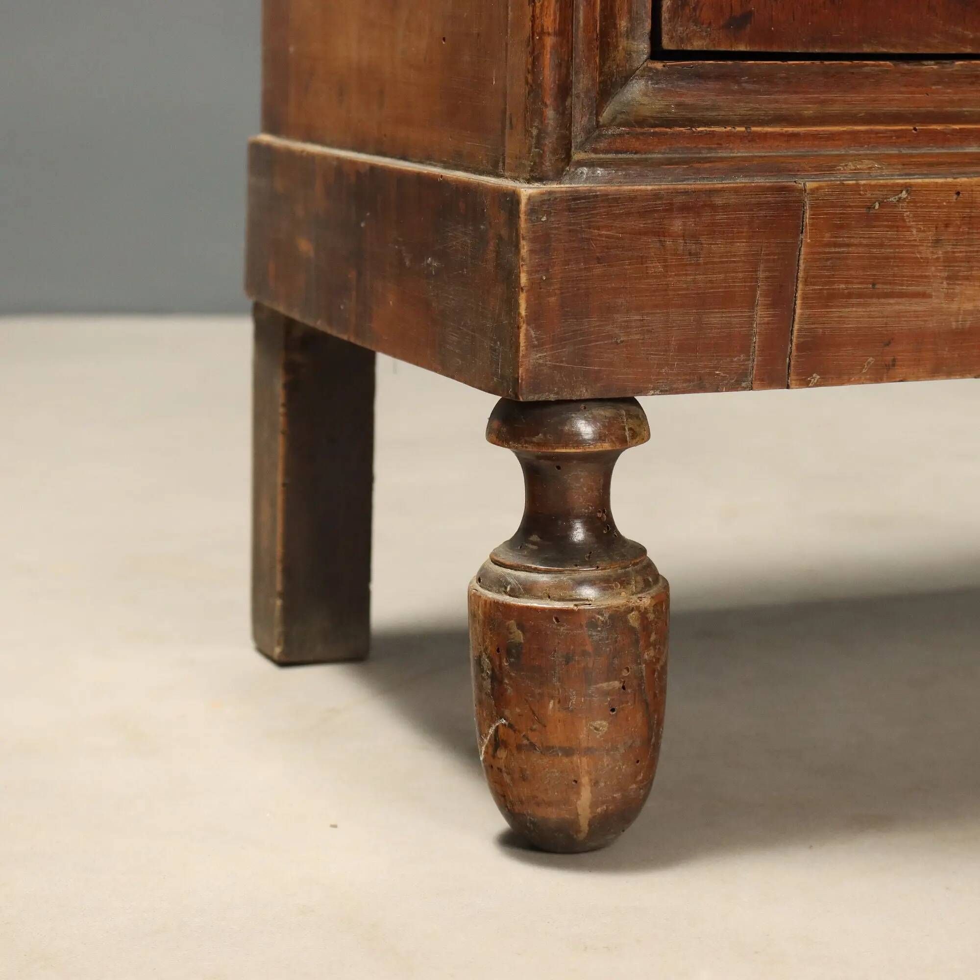 Antique Louis-Philippe bedside tables in walnut and fir, Italy, 19th century.