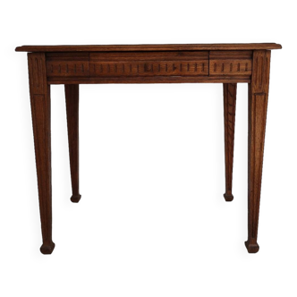 Bureau pieds fuseaux