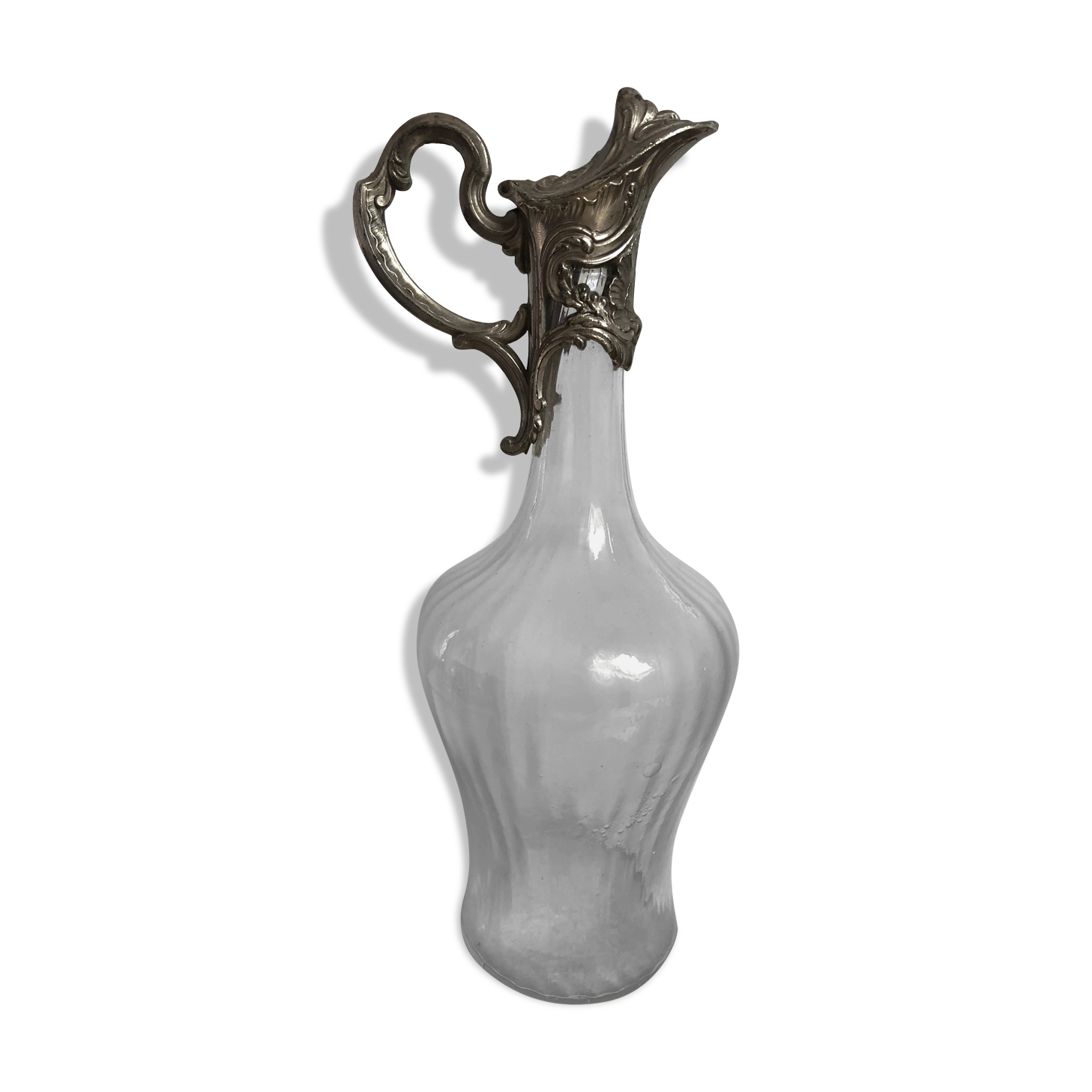 Ewer glass and silver metal