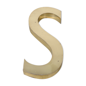 Letter sign in gold metal "S" 1980