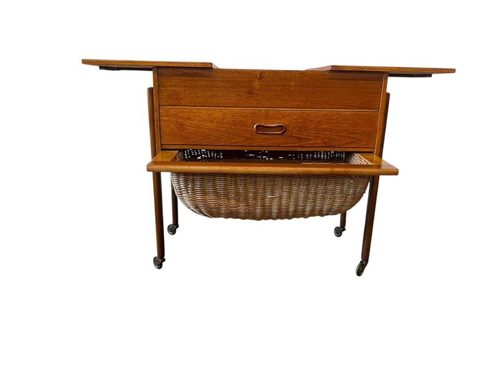 Vintage wooden sewing box/mini commode on wheels