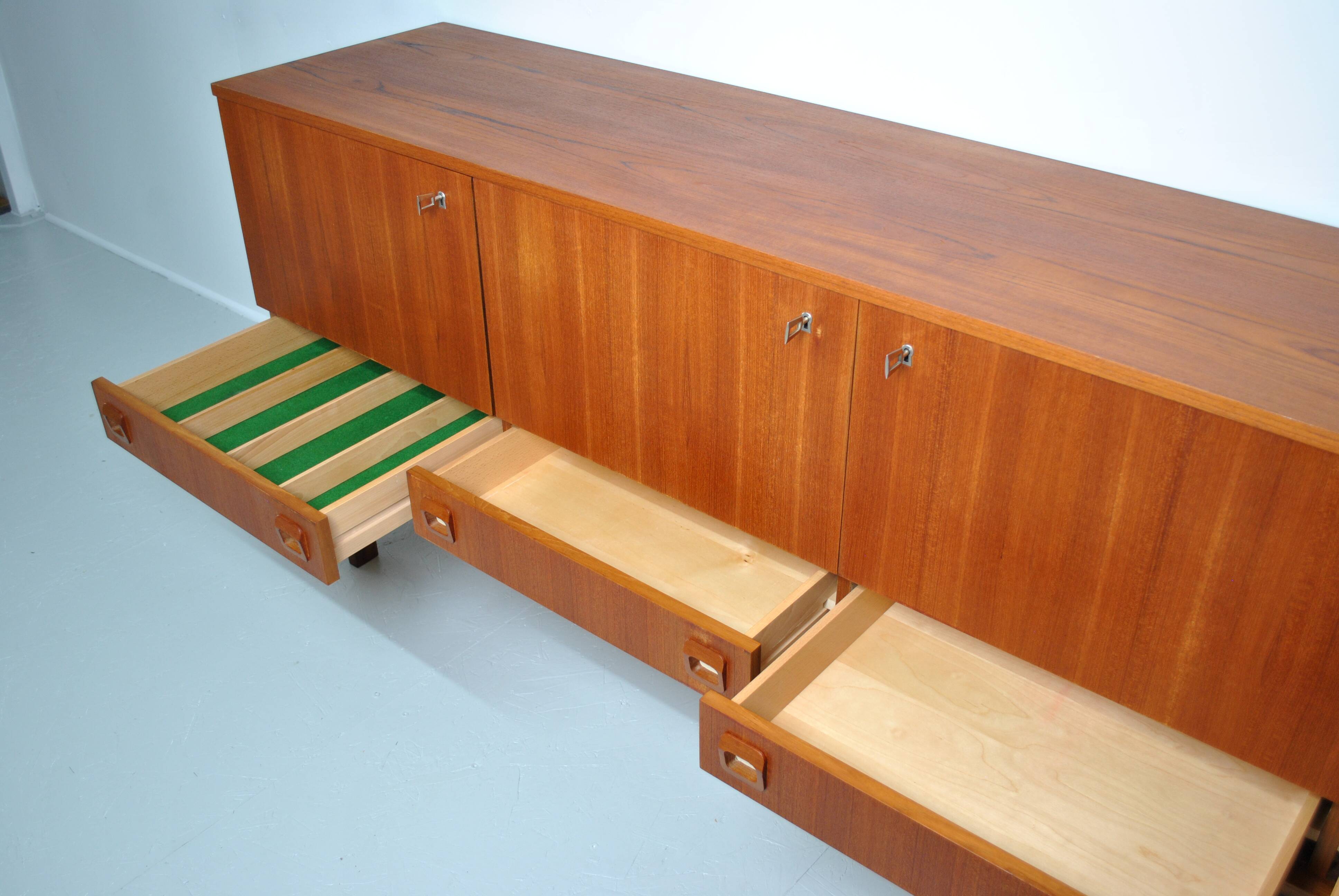Enfilade en teck 1970