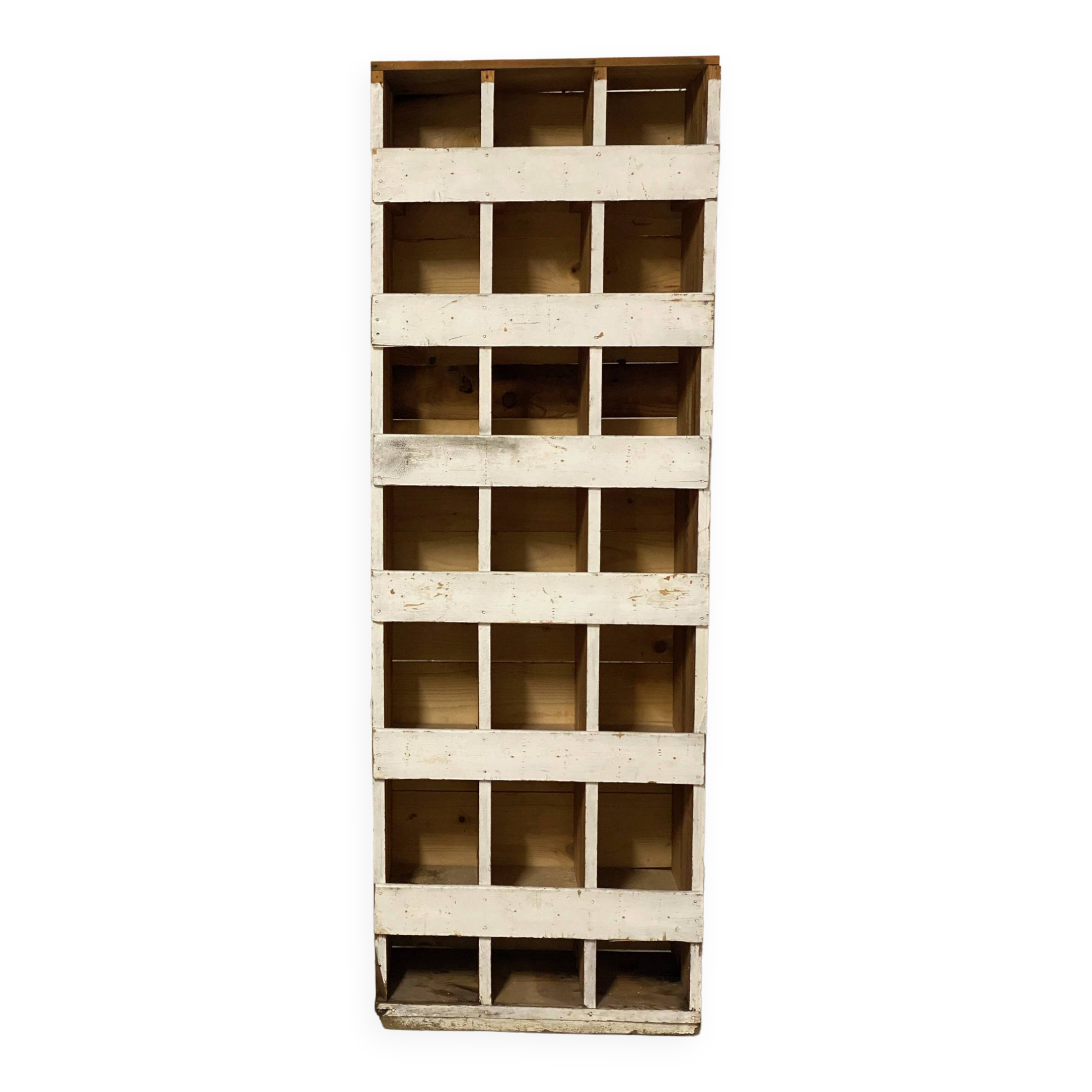 Workshop furniture with lockers