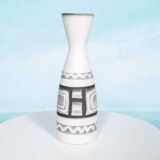 Vintage vase W-Germany flowers from the 1960s, natural boho tones.