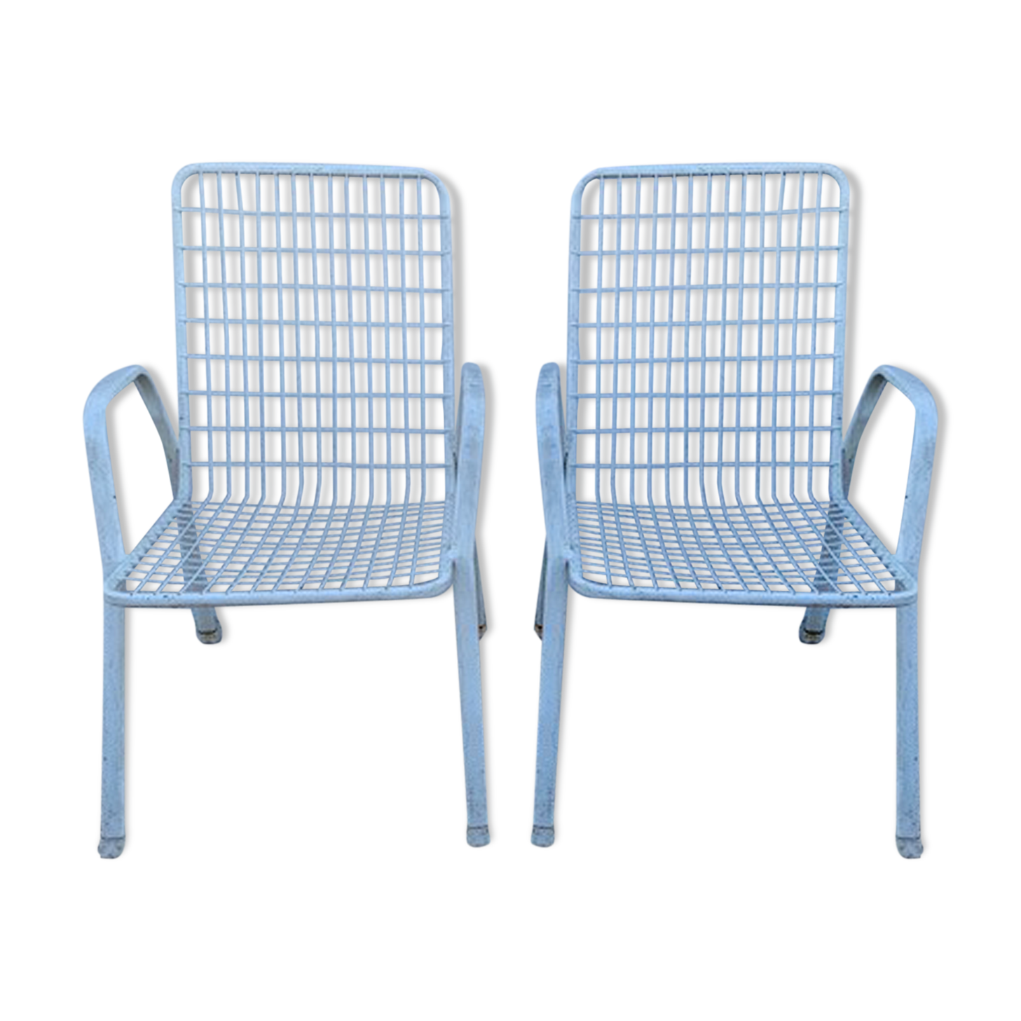 Lot of two metal chairs