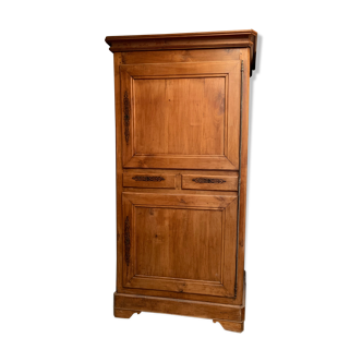 Armoire en merisier massif