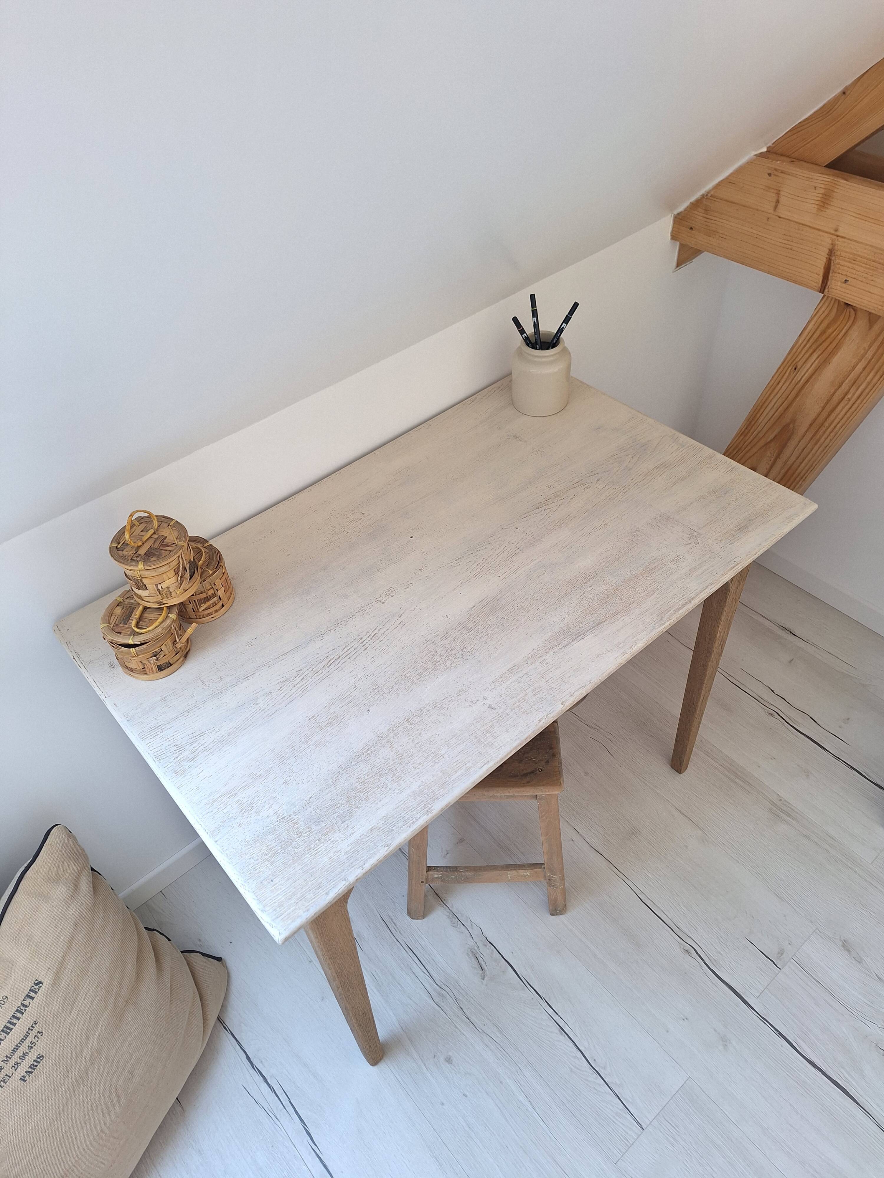 Antique wooden desk – farmhouse table - chic country spirit