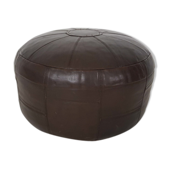 Mid-century brown leather round pouf