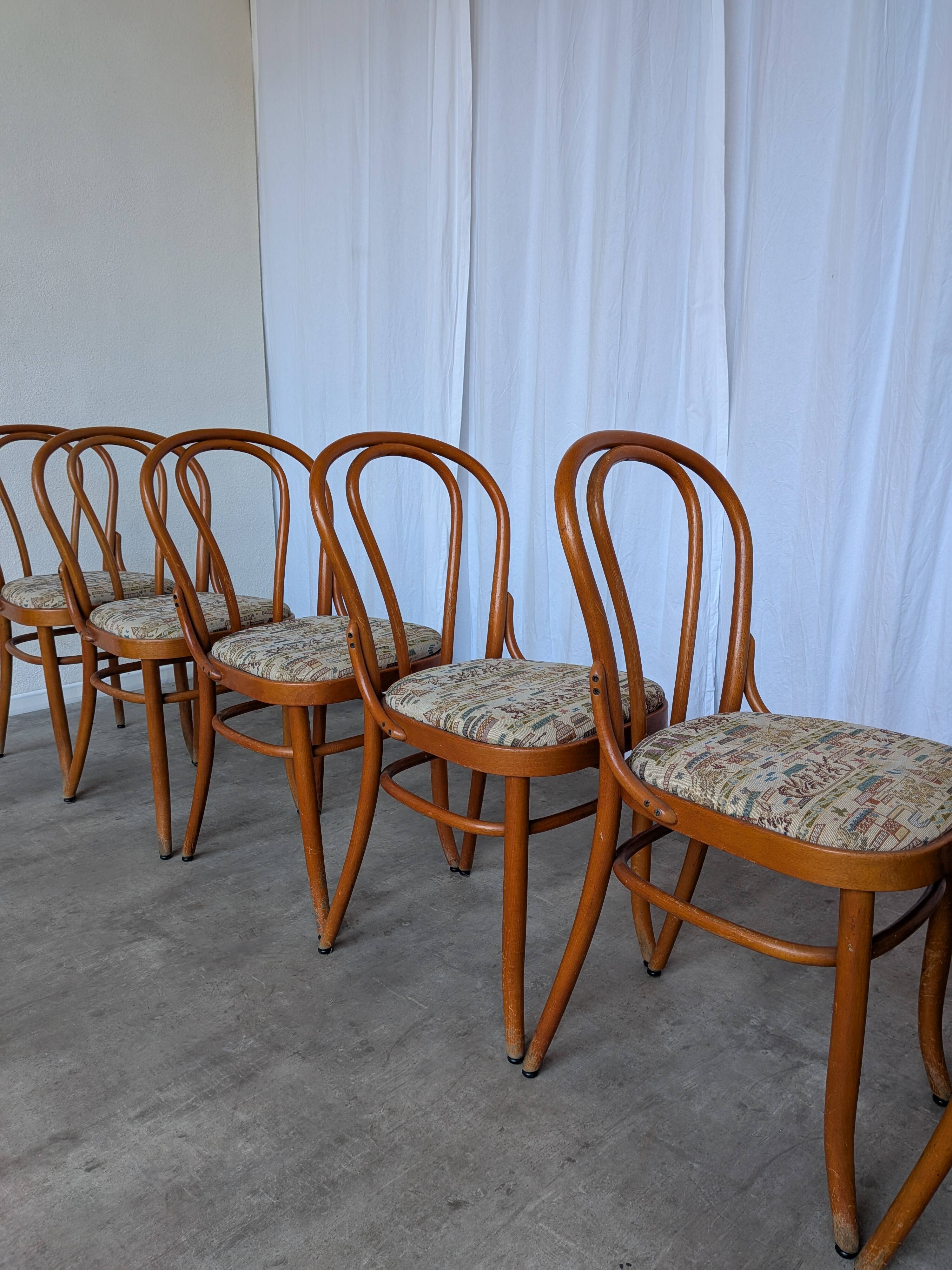 Ensemble de 6 chaises de salle à manger Thonet en bois courbé avec assise en tissu / Années 1970 Mid-Century Bistr