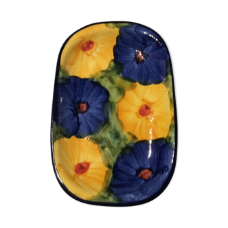 Empty ceramic pocket