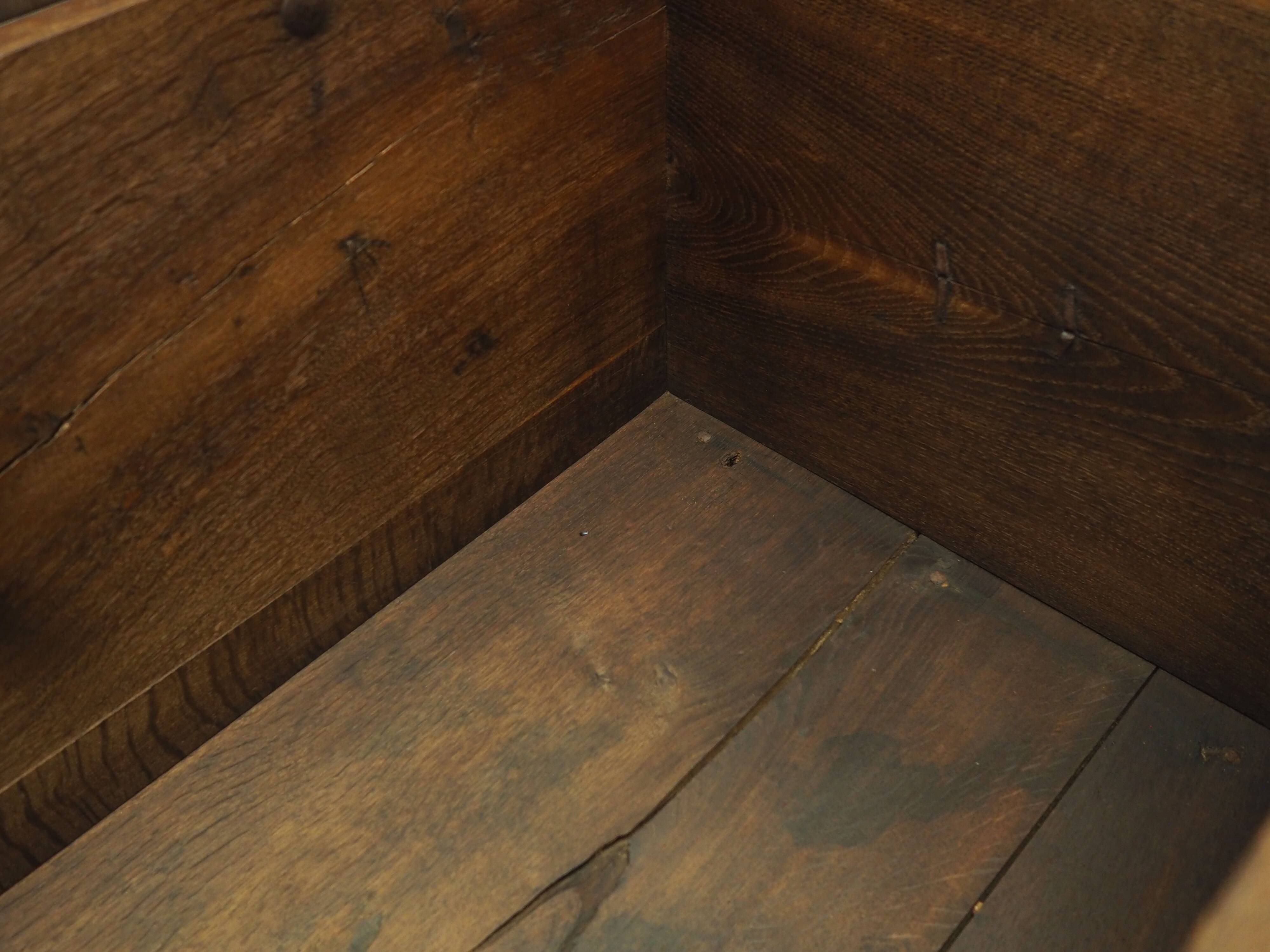 Oak chest, Scandinavian design, 18th century