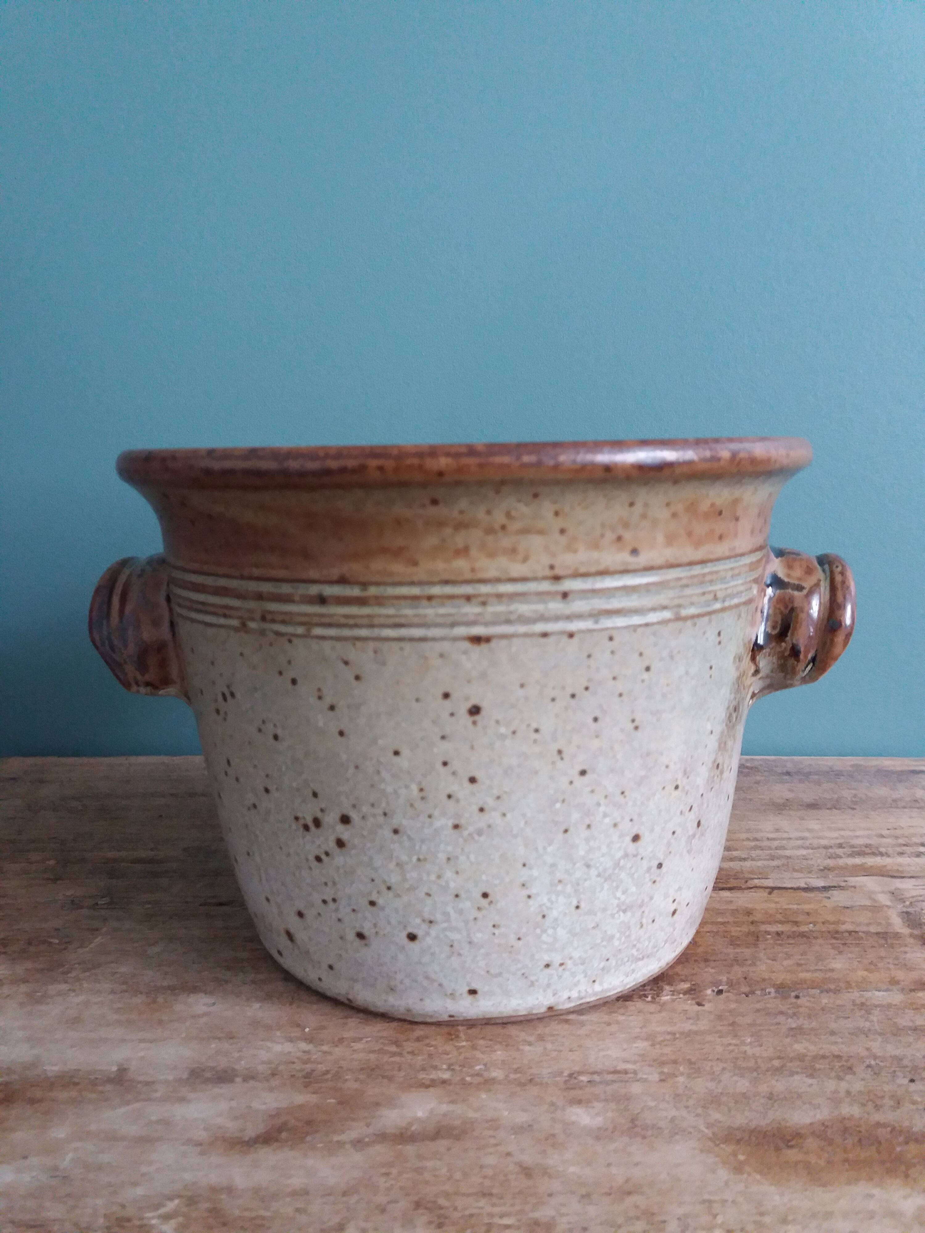 Puisaye sandstone ice bucket signed Jean-Pierre Prud'homme