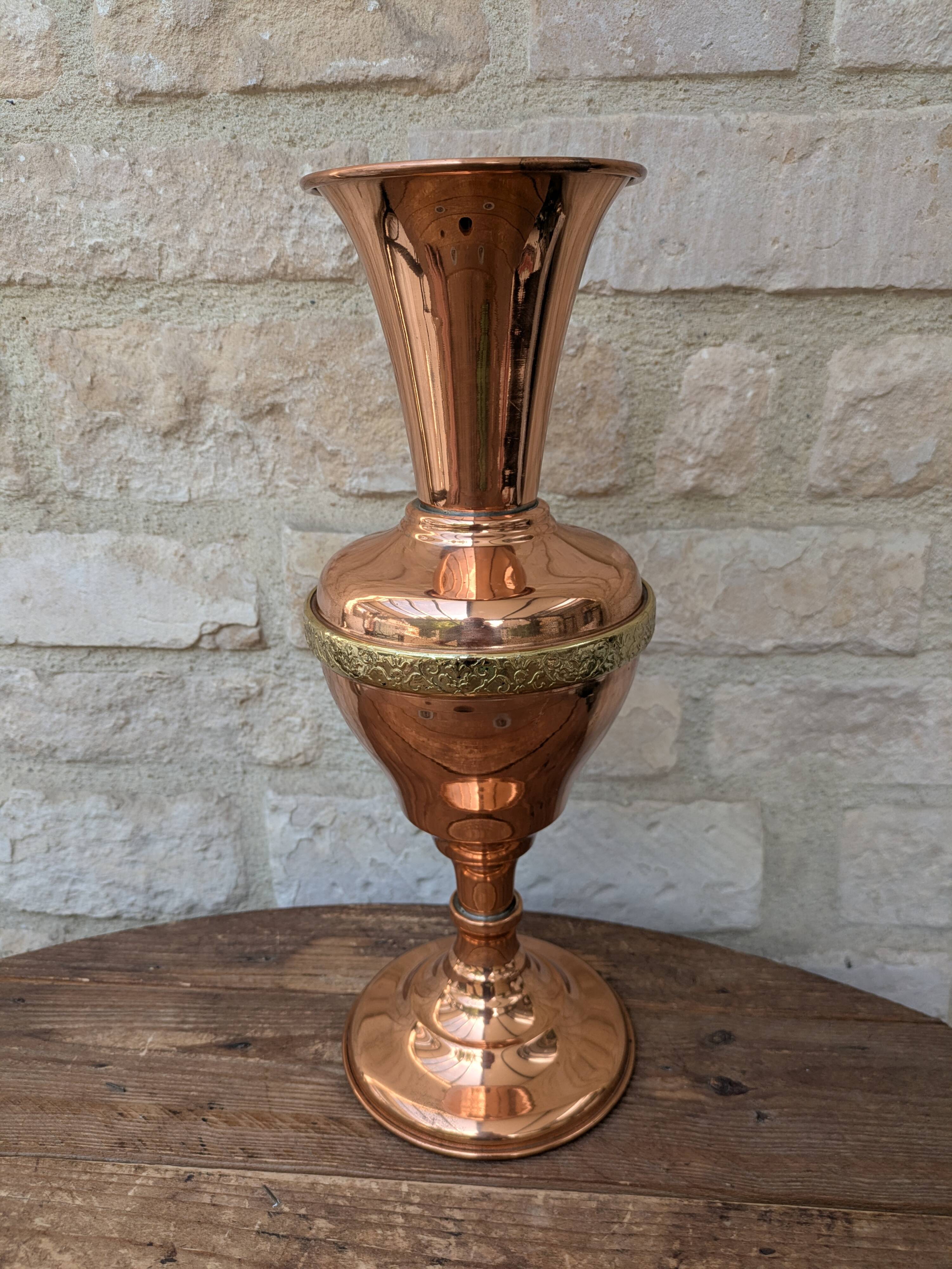 Ancient large copper vase from Villedieu les Poêles Gaor H37.5cm