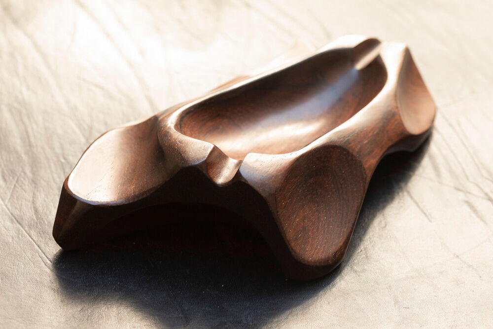 Rosewood pocket vacuum