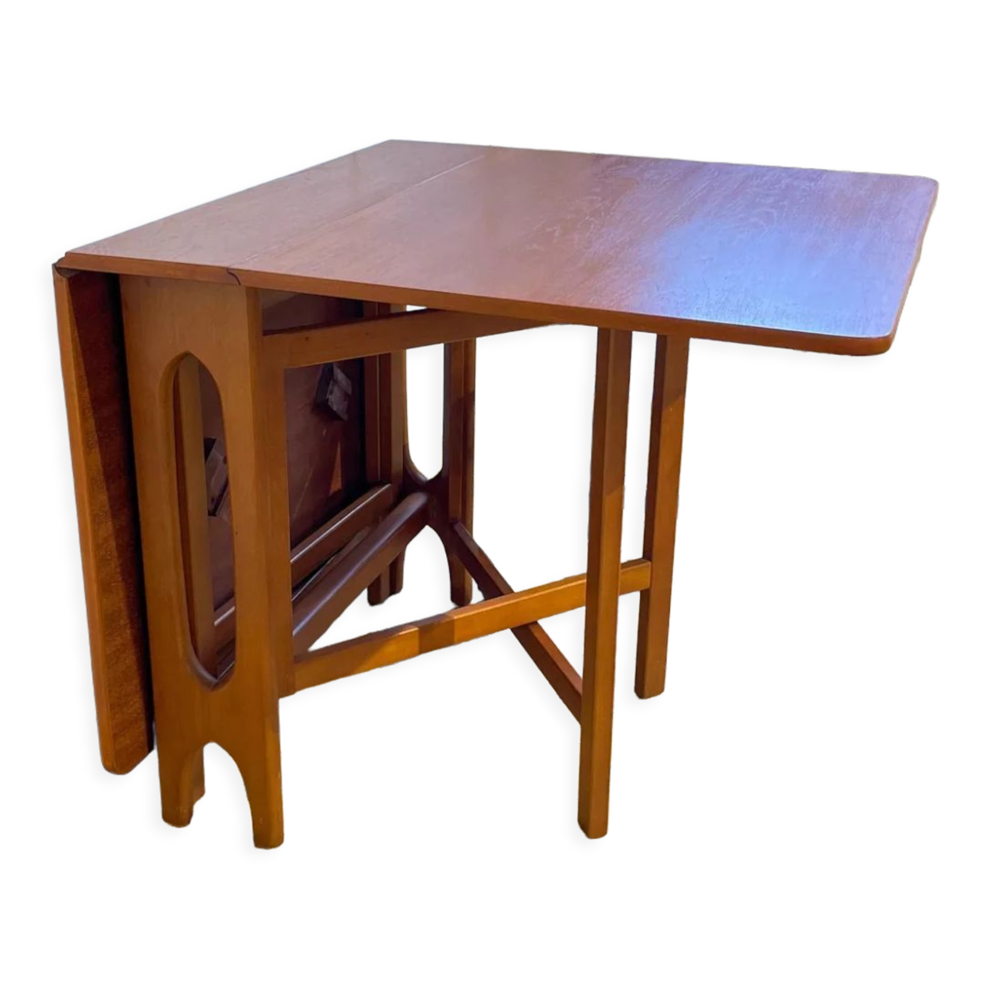 Scandinavian table with flaps