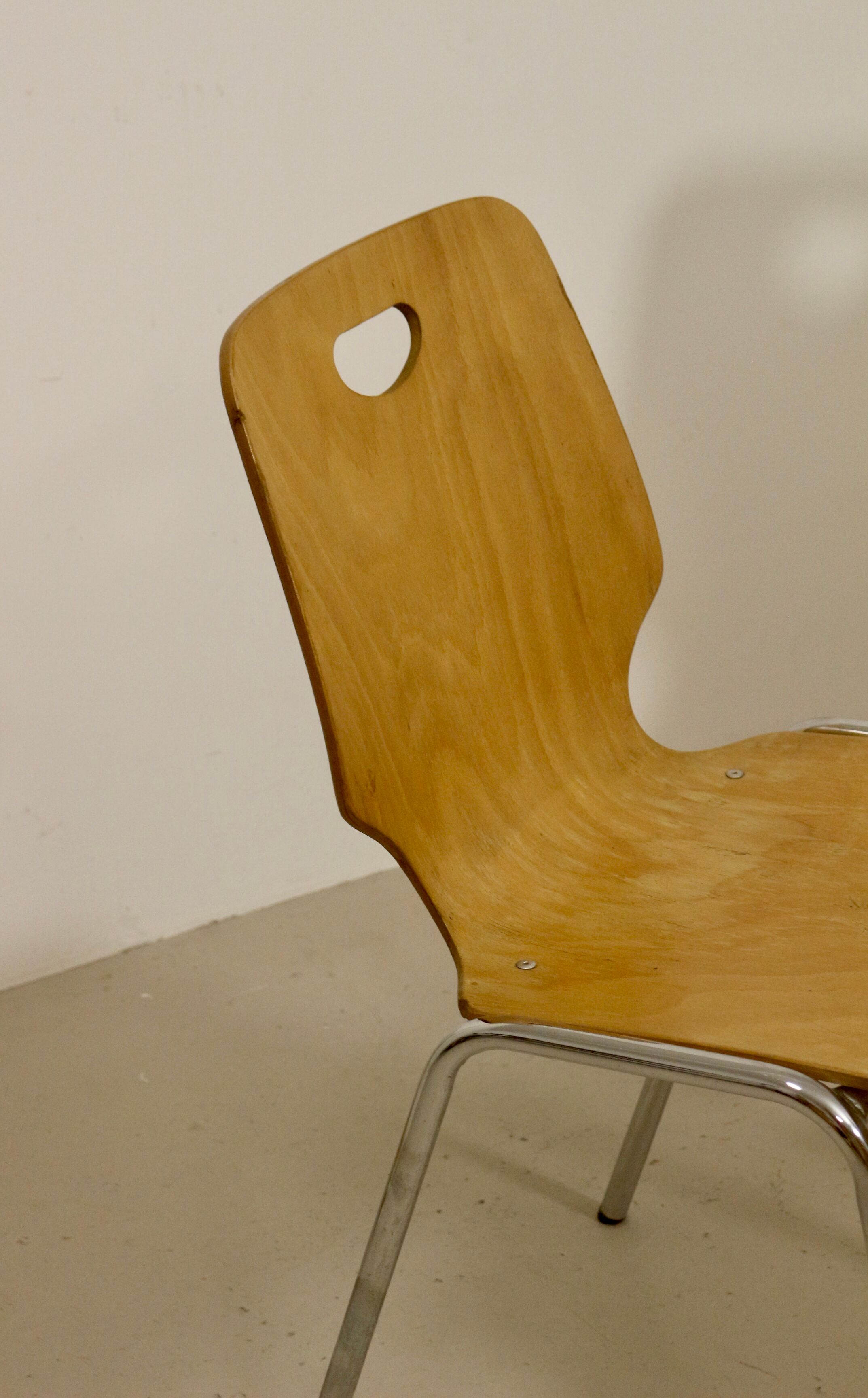 Pair of stackable chairs in Plywood plywood. Ref Leo.