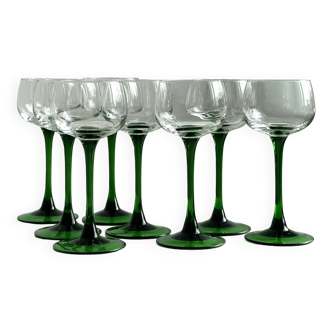 8 stemmed glasses with green stems, Alsatian wine glasses.