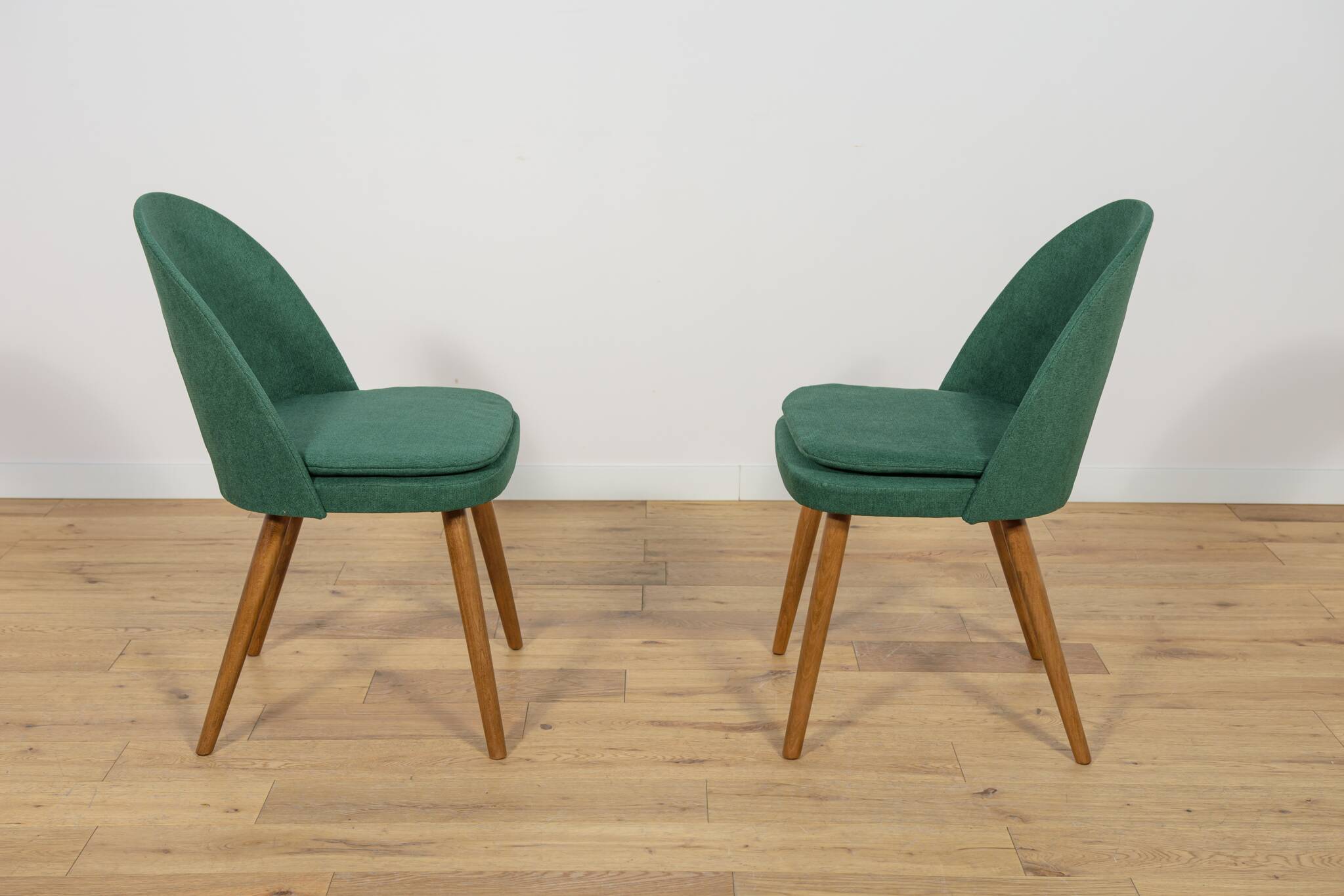 Dining Chairs by Antonín Šuman for Tatra, 1960s, Set of 2