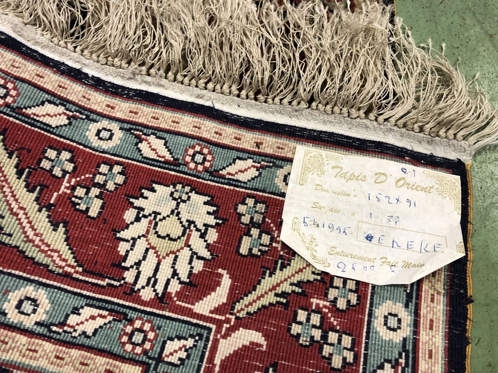 Hand made wool and silk rug-152x91cm