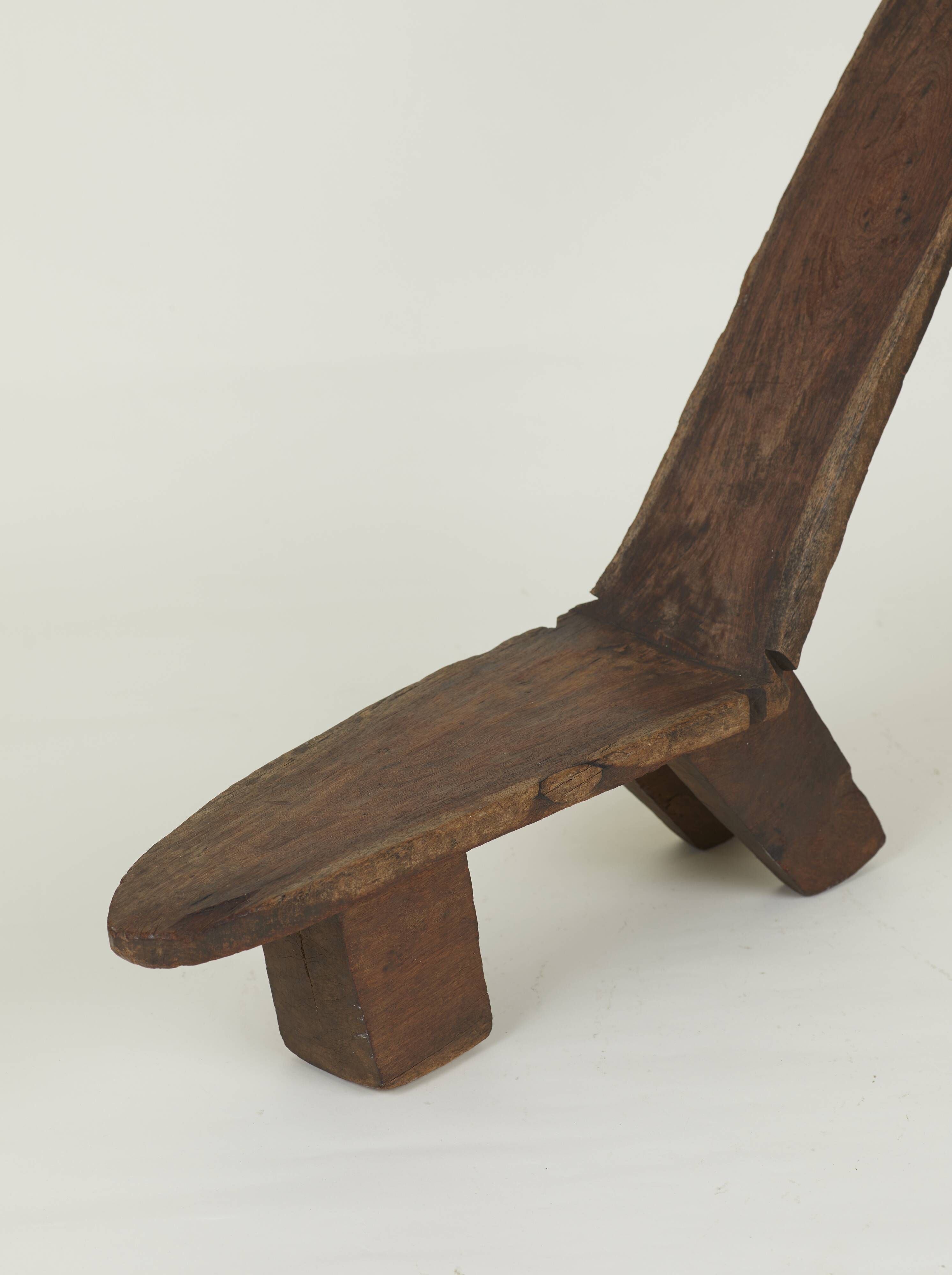 Vintage West African monoxyl wooden chair Lobi / Stargazer Circa 1950