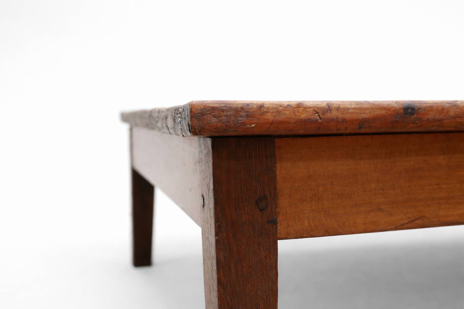 Table basse ancienne en bois – patine d’origine