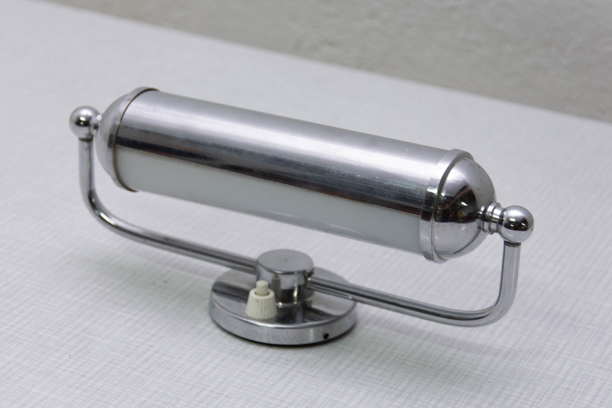 Bauhaus chromium plated wall lamp, 1940