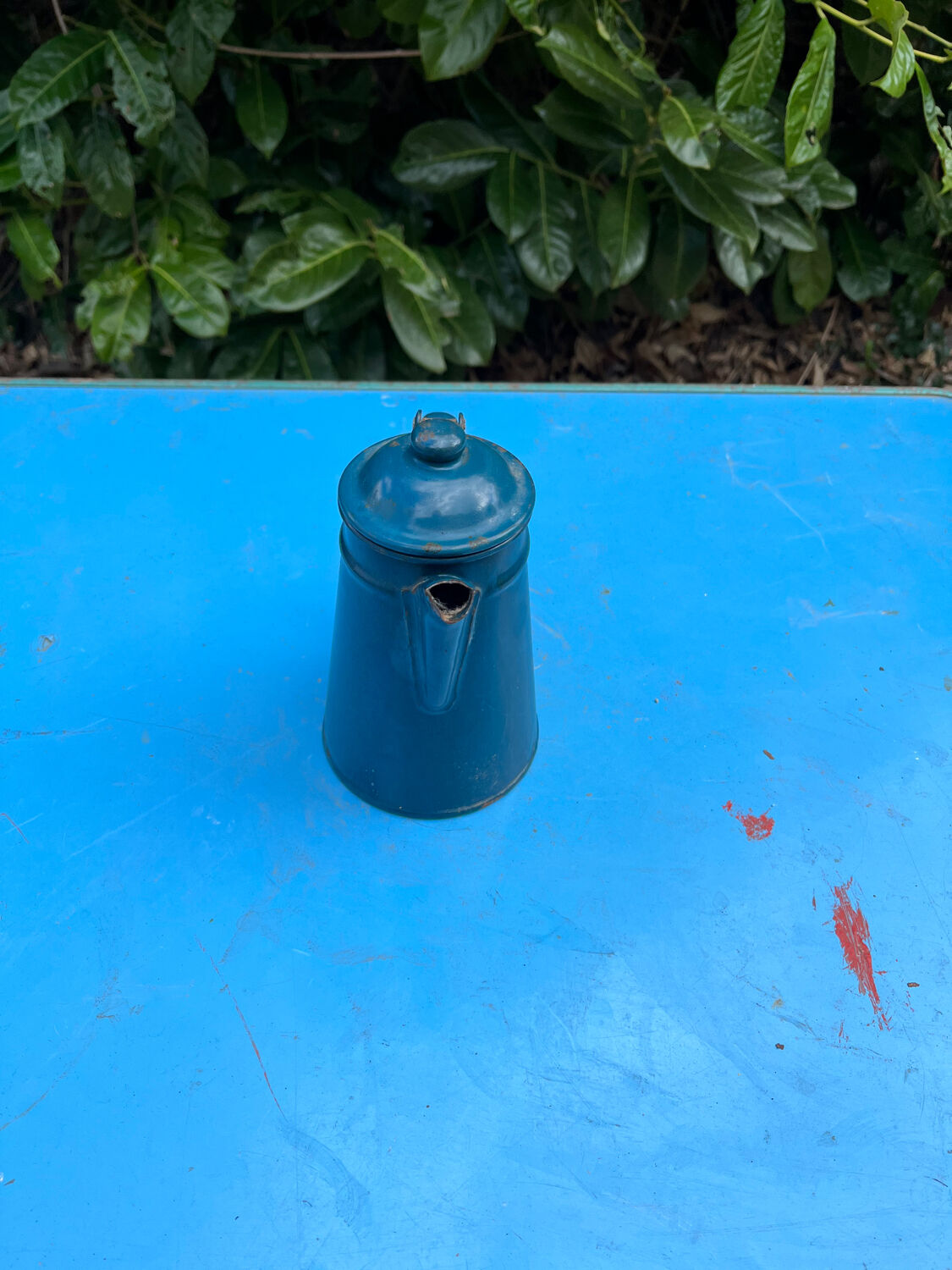 Enamelled coffee maker