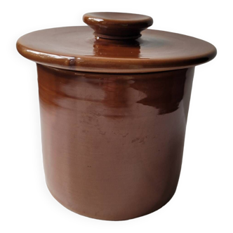 Stoneware pot