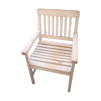 Chaise en bois blanche