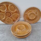Assiettes et plat à artichauts faïence de 1970