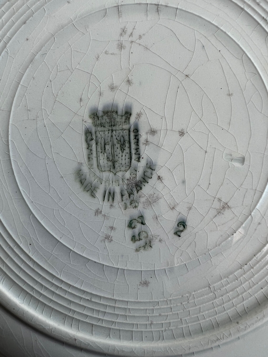 Assiette plate Sainte Armand