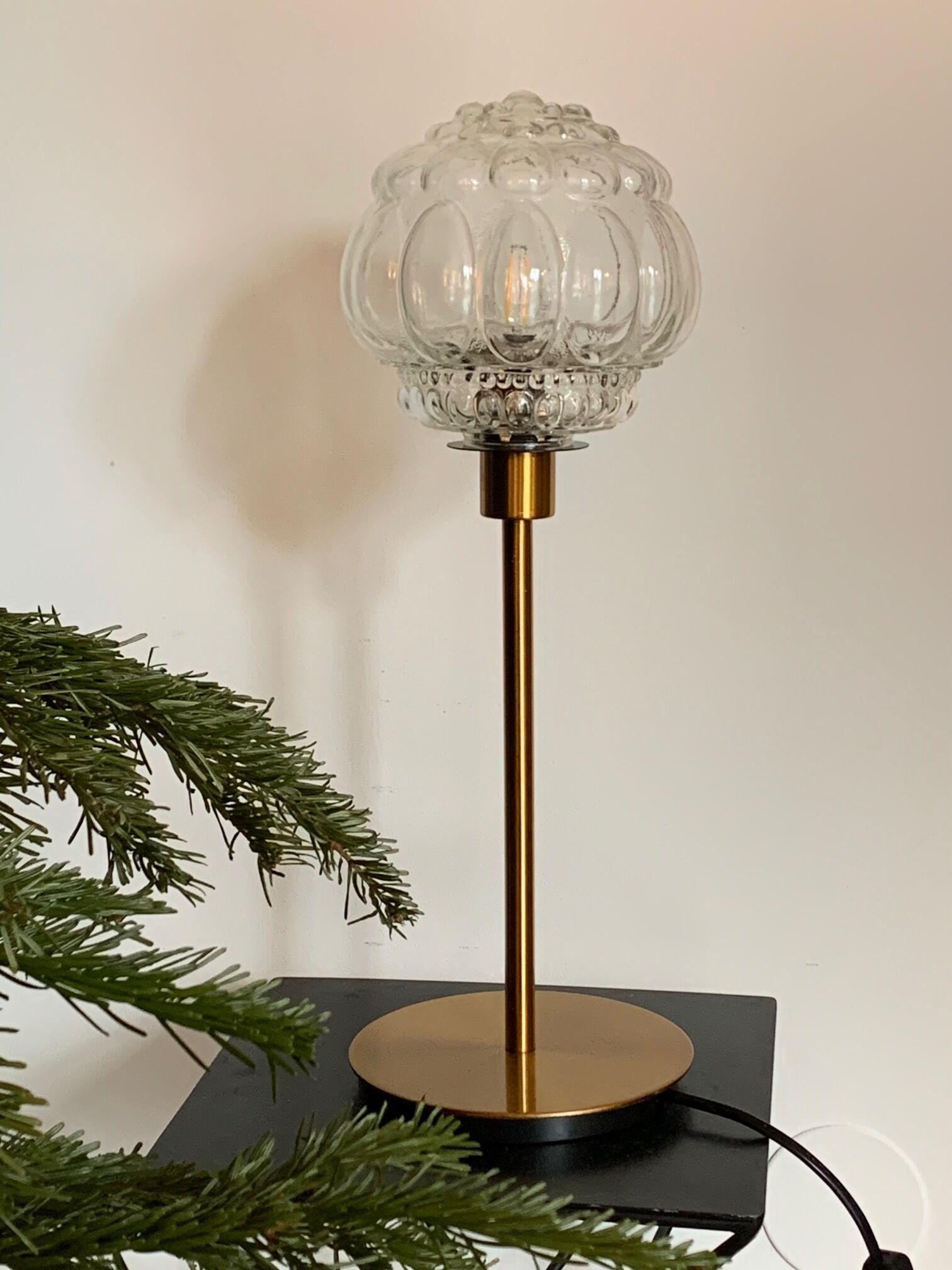 Vintage table lamp with bubbled glass globe