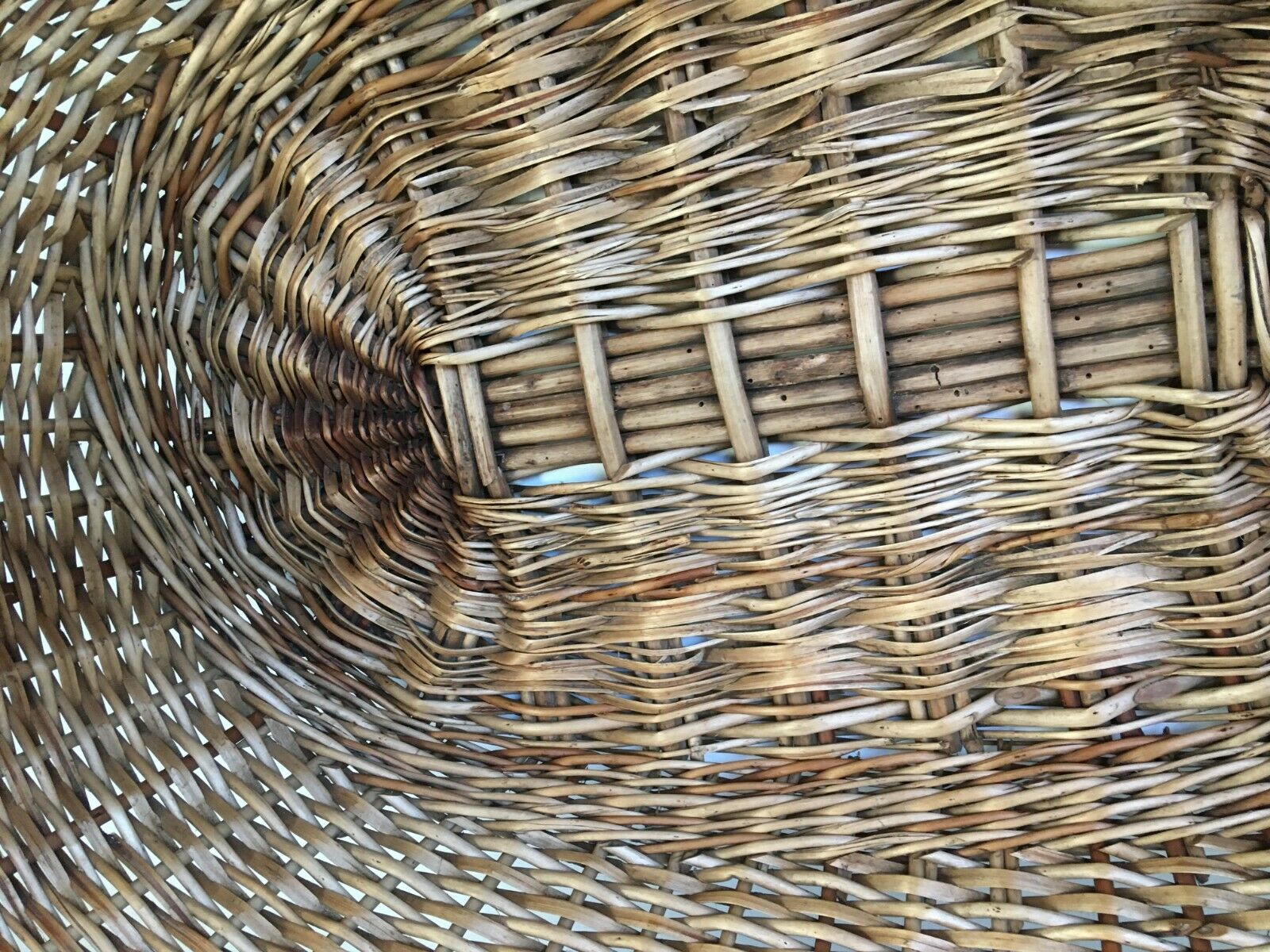 Vintage rattan wicker basket popular art laundry basket