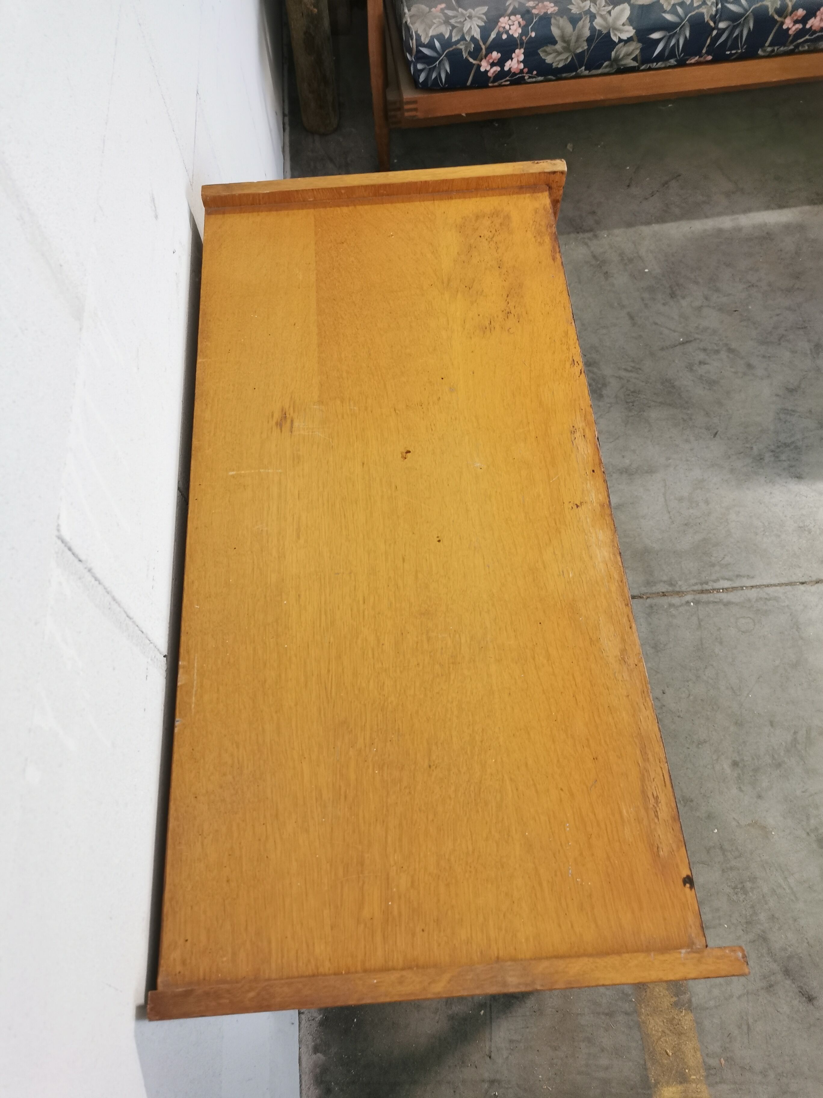 Commode vintage en bois et rotin