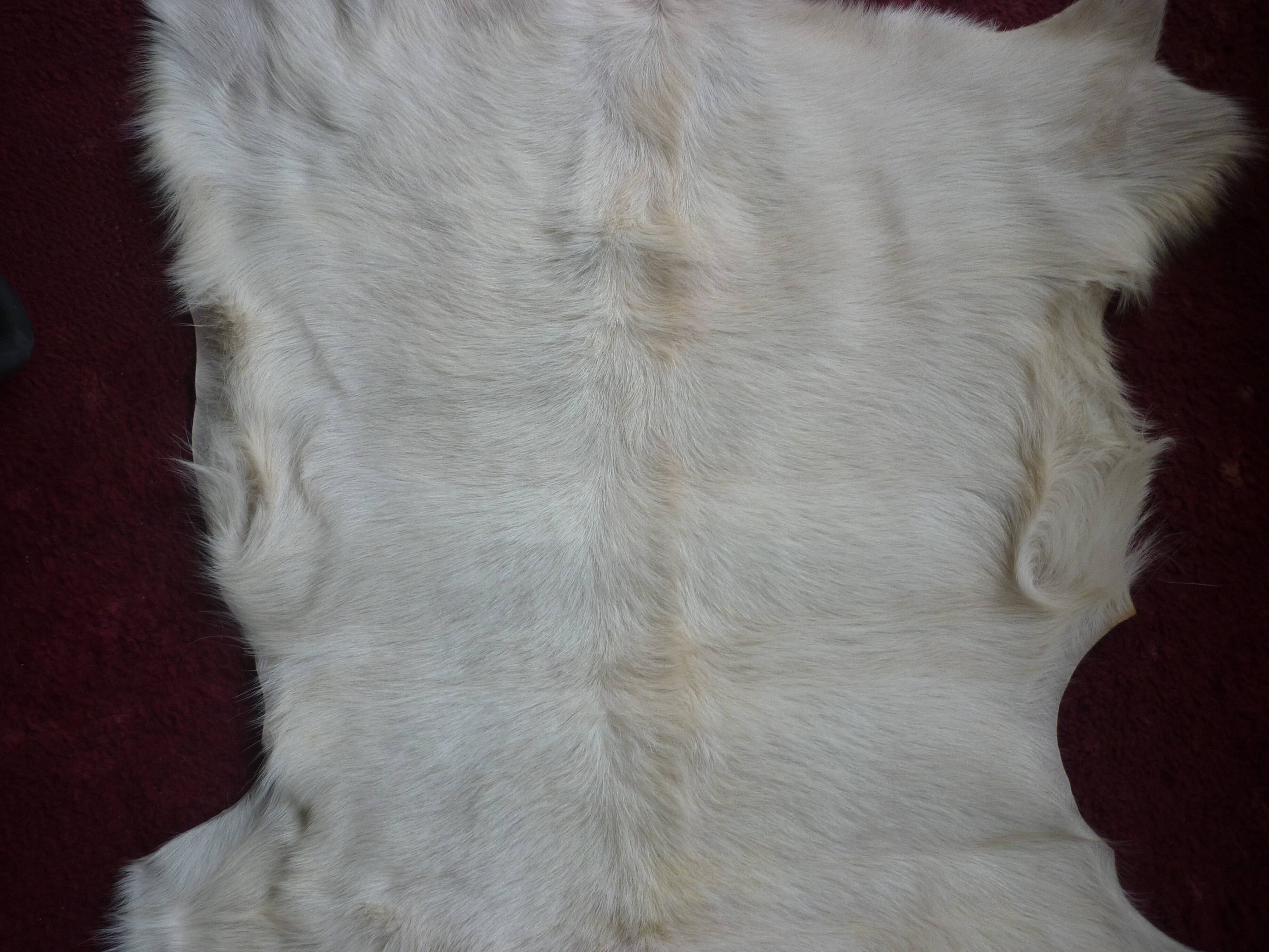 Carpet tanned goat skin 106 x 88cm