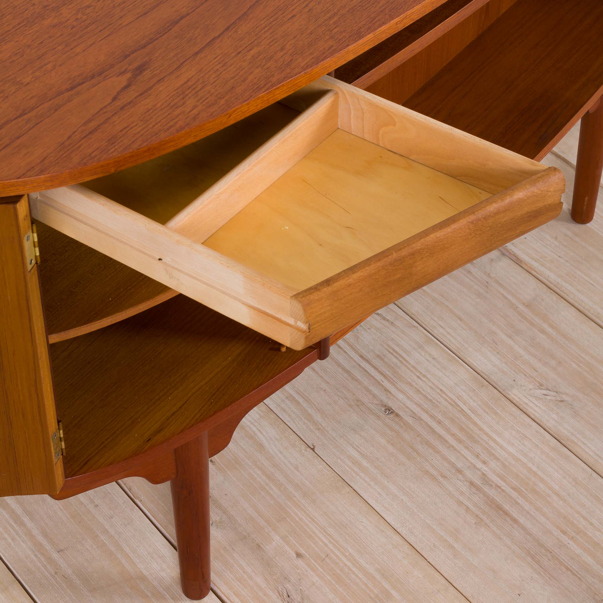 Mid Century free standing bullet shape executive teak desk by H.P. Hansen, Denmark, 1960s