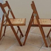 4 vintage varnished wooden folding chairs - Seats completely restored.