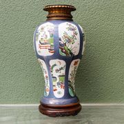 Lamp base, Chinese porcelain, Kangxi style, late 19th century.