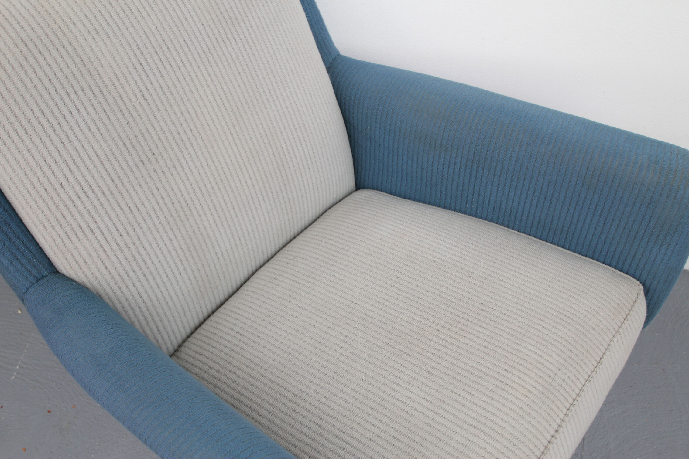 1950s armchair in grey and blue