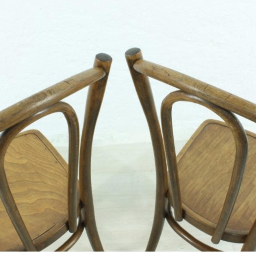 Set of 2 curved wooden chairs circa 1920
