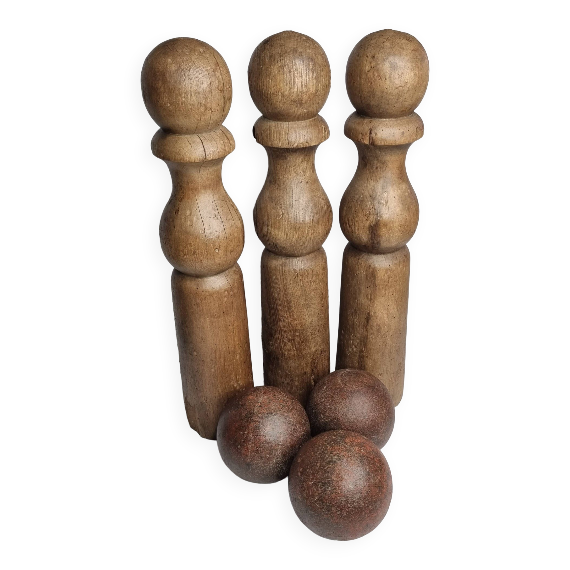 Ancien jeu de quilles grande taille en bois tourné, 52 cm