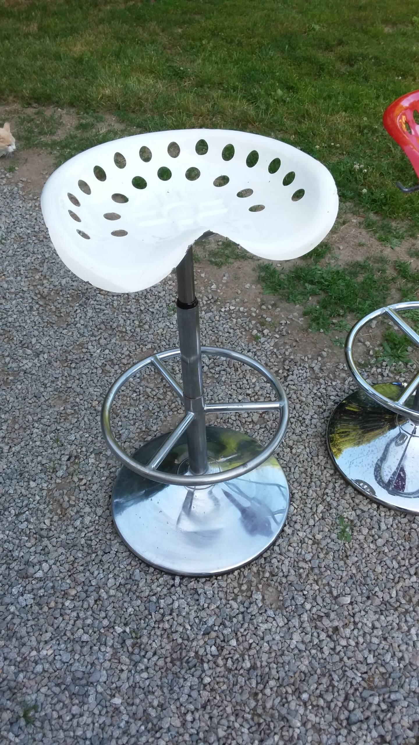 Pair of Etienne Fermigier designer stools, Mirima mower model, publisher